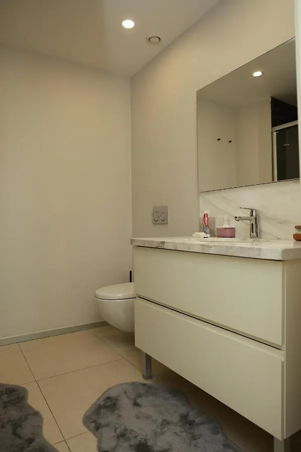 Apartment Lovely Two Bedroom Appartment Istanbul