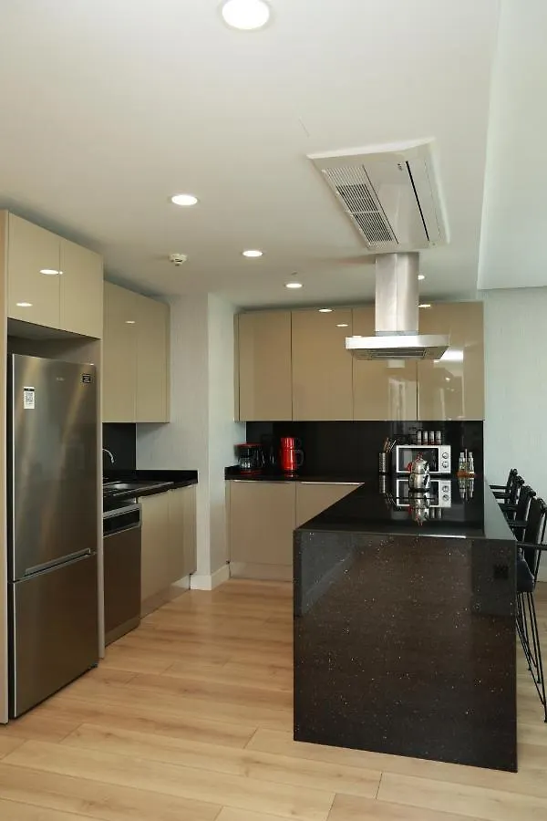 Lovely Two Bedroom Appartment Istanbul