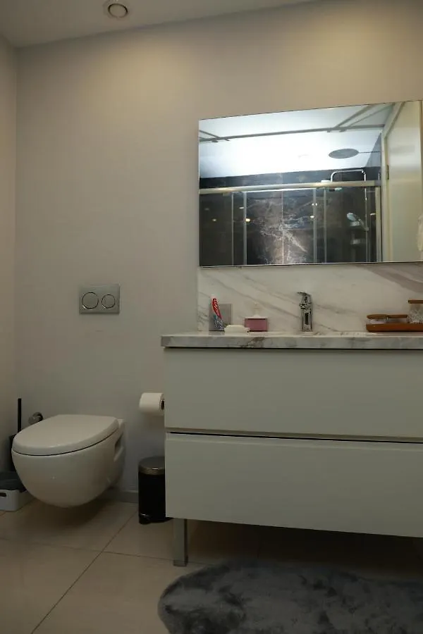 Lovely Two Bedroom Appartment Istanbul Turkey